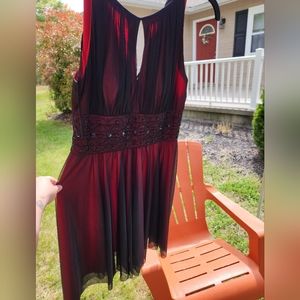 Beautiful formal dress for NYE or a winter wedding!